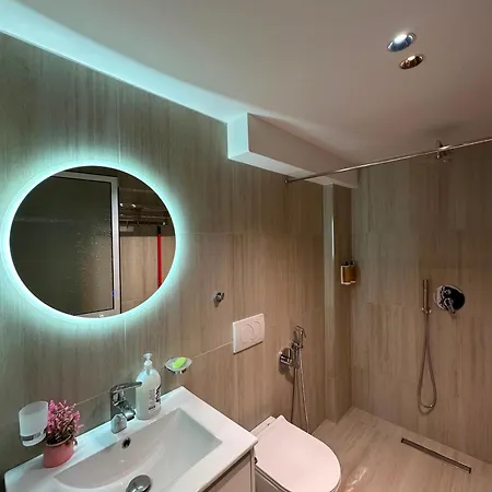 Nevi's 1 Apartman